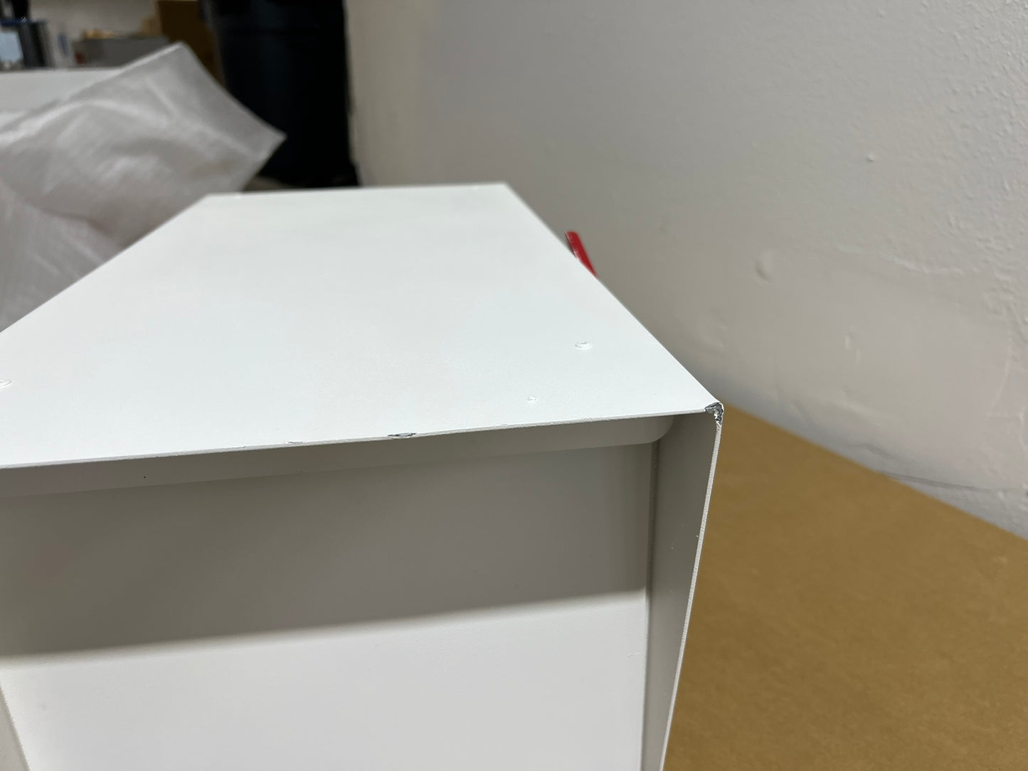 CLEARANCE #4 | White Large Size Post-Mounted Mailbox, #HC111