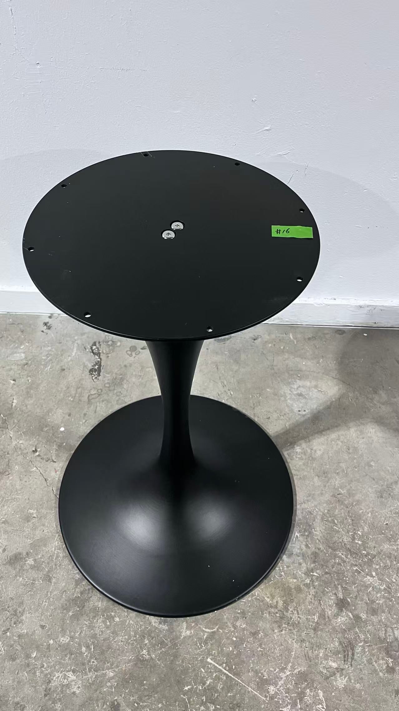CLEARANCE #16 ｜Tulip-Shaped Bistro Table Base, #LK2028B