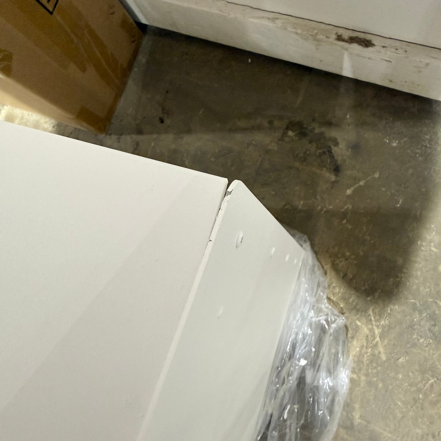 Clearance #3 | White Large Size Post-Mounted Mailbox, #HC111