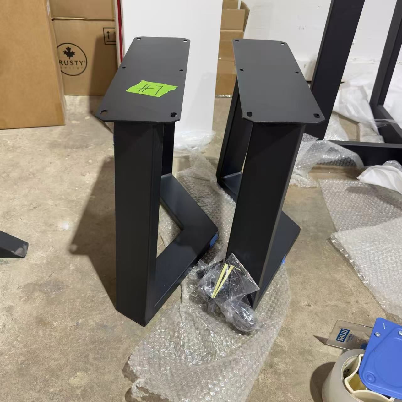Clearance #7 | Cress Shaped Coffee Table Legs, 1 Pair #SS420