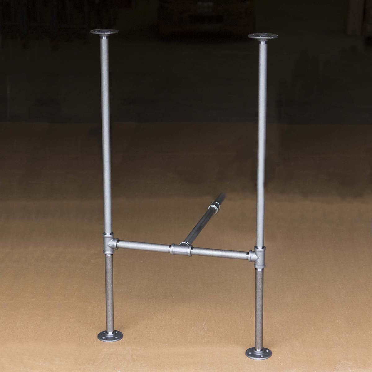 table legs made in industrial pipe, at 40" tall for bar table, ship in Canada & USA