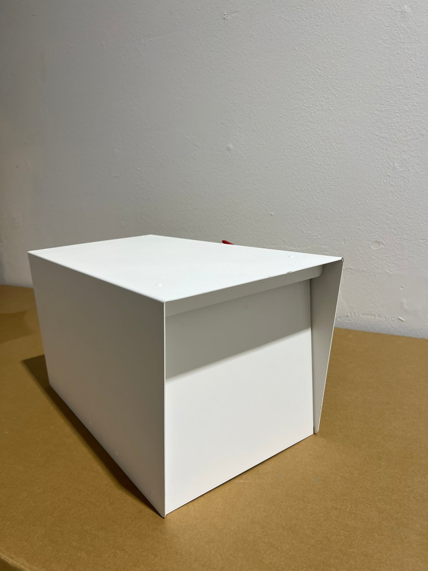 CLEARANCE #4 | White Large Size Post-Mounted Mailbox, #HC111