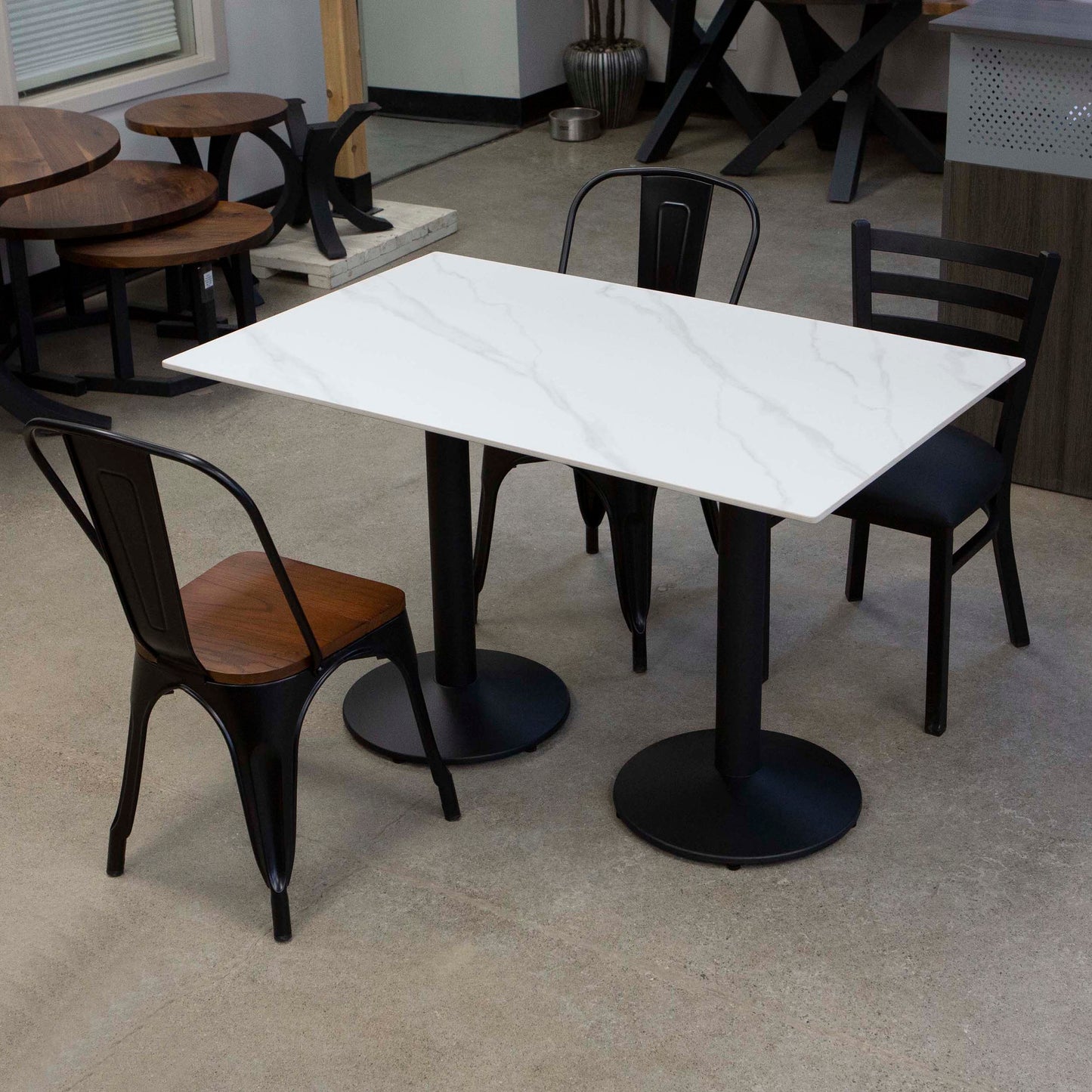 sintered stone restaurant tables and chairs